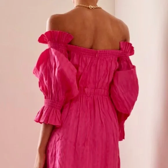 🌺🎉HP🎉🌺 NWT Cult Gaia Simona Off-The-Shoulder Ruffled Midi Dress Dragonfruit - Picture 6 of 16